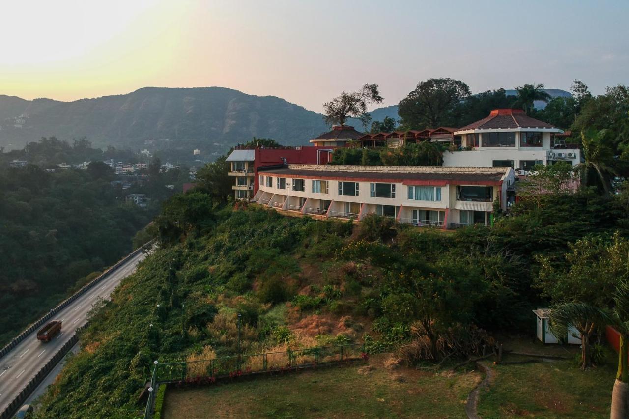 The Dukes Retreat Khandala Lonavala Exterior photo
