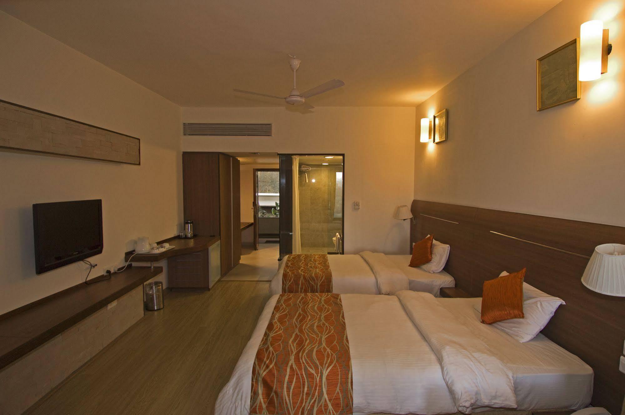 The Dukes Retreat Khandala Lonavala Exterior photo