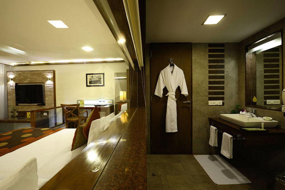 The Dukes Retreat Khandala Lonavala Exterior photo