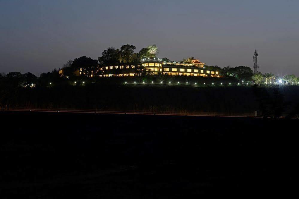 The Dukes Retreat Khandala Lonavala Exterior photo